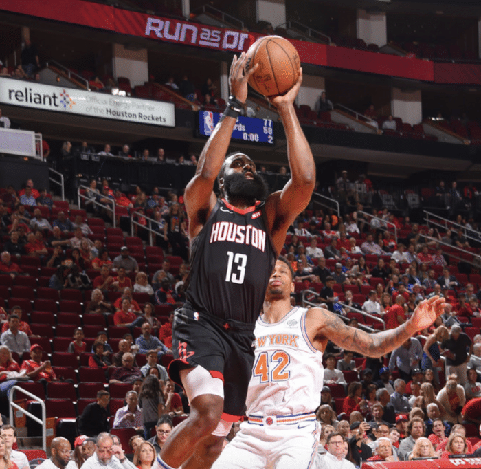 开云体育平台-包含转会期突围战来临，华盛顿奇才围绕国王杯更衣室发声，悬念犹存，赛程密集仍需轮换的词条