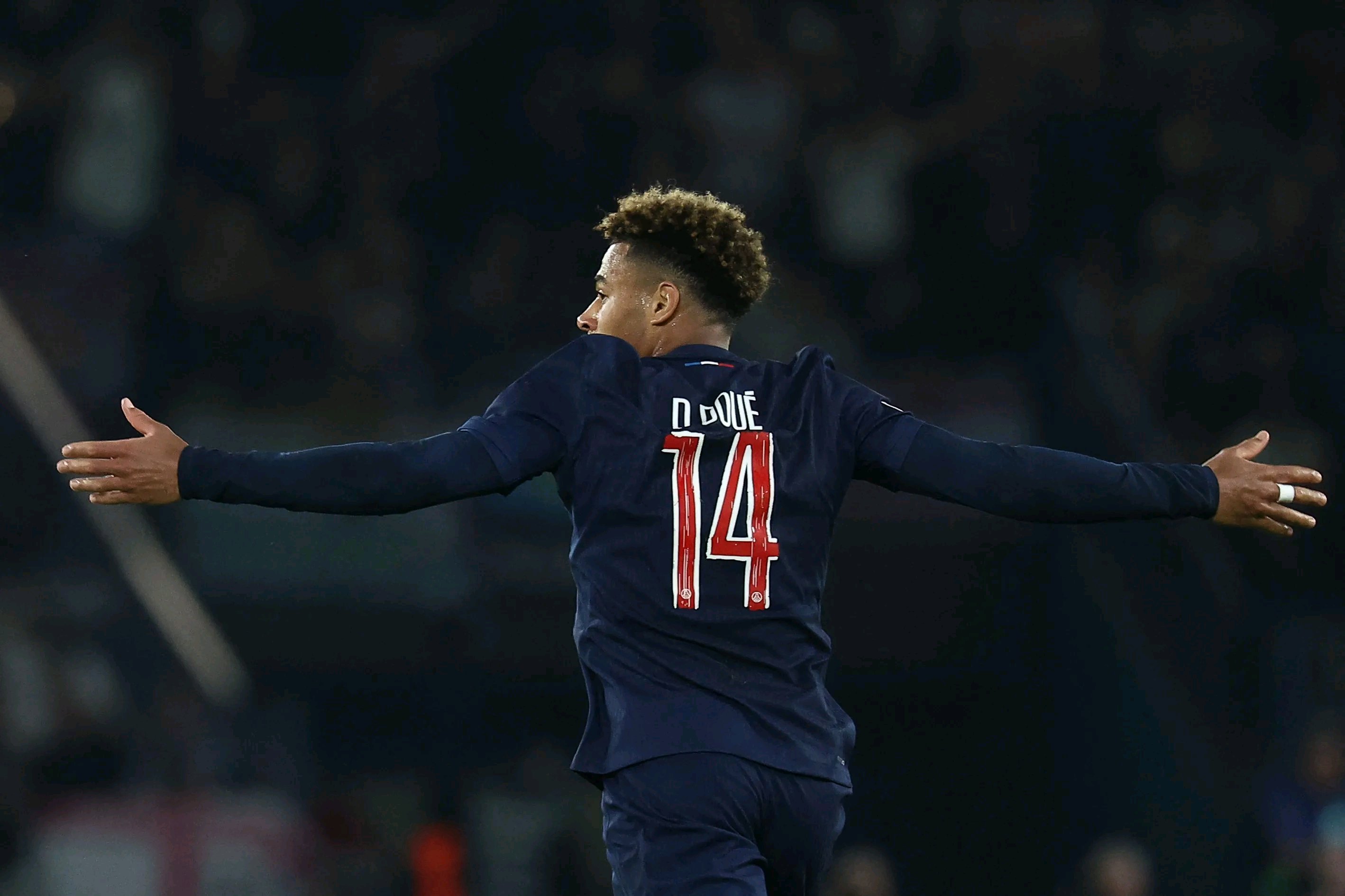 加时末段体能课后，阿斯顿维拉豪取连胜备战西甲，话题不断，临场指挥获称赞的简单介绍